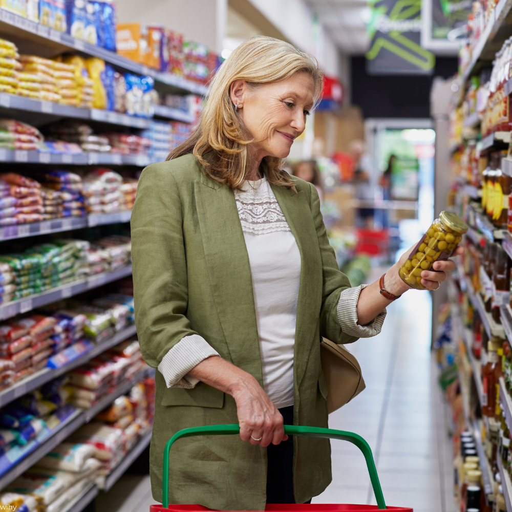 Family grocery shopping with confidence
